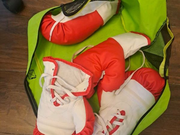 Boxing store gloves smyths