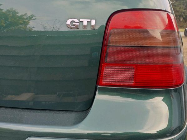 Volkswagen Golf Hatchback, Petrol, 1999, Green