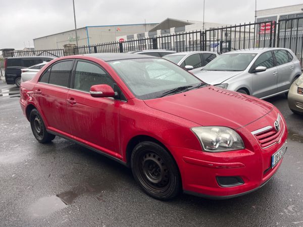 Toyota Avensis Saloon, Petrol, 2008, Red
