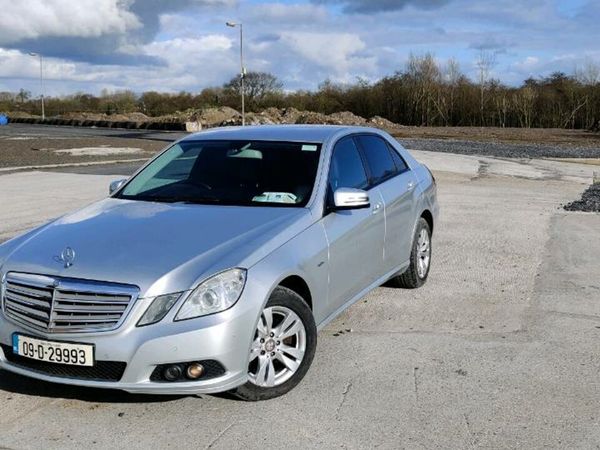 Mercedes-Benz E-Class Saloon, Diesel, 2009, Silver