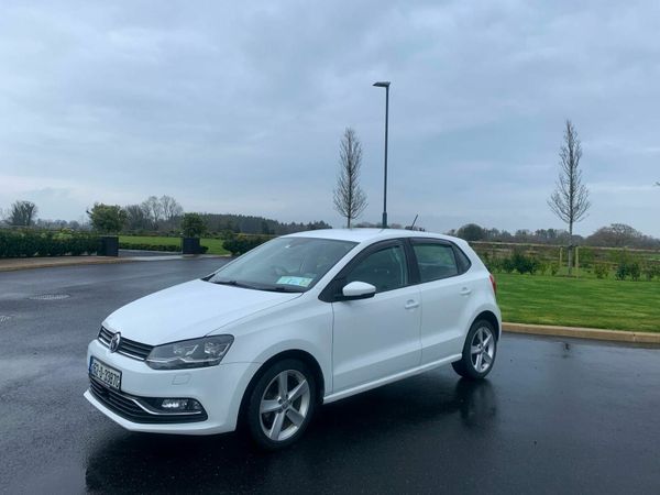 Volkswagen Polo Hatchback, Petrol, 2016, White