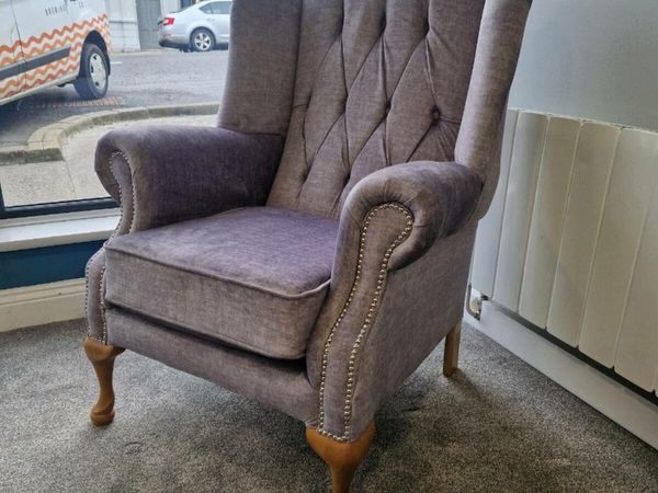 Queen anne clearance chairs done deal