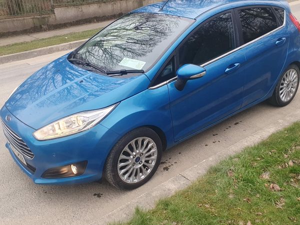 Ford Fiesta Hatchback, Petrol, 2014, Blue