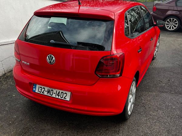 Volkswagen Polo Hatchback, Petrol, 2013, Red