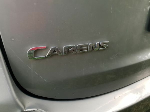 Kia Carens MPV, Diesel, 2013, Silver
