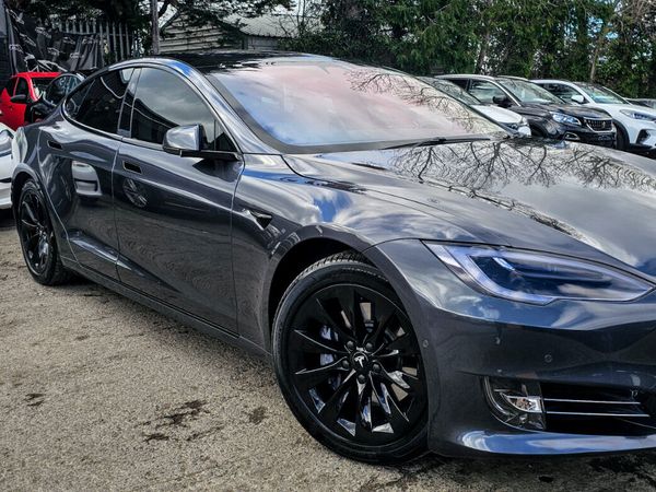 Tesla MODEL S Hatchback, Electric, 2018, Grey