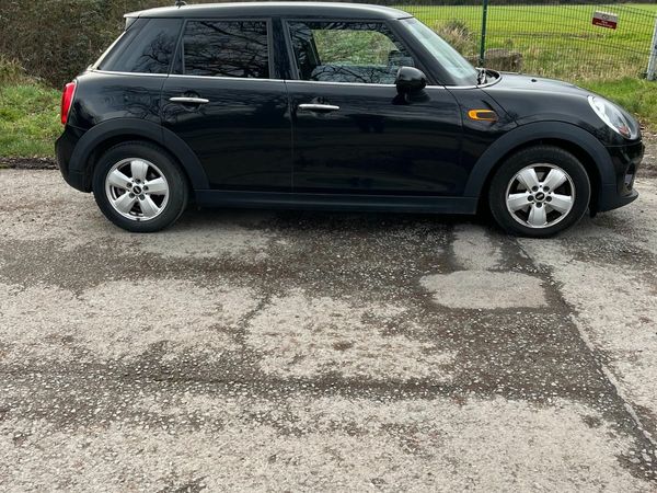 Mini Cooper Hatchback, Petrol, 2017, Black