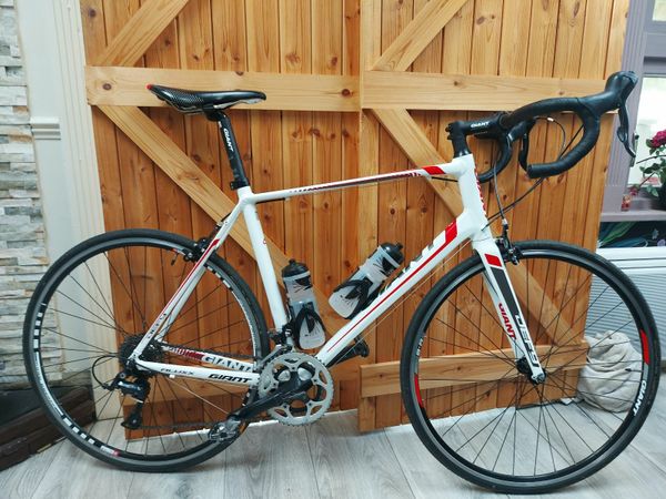 Men's giant road store bike