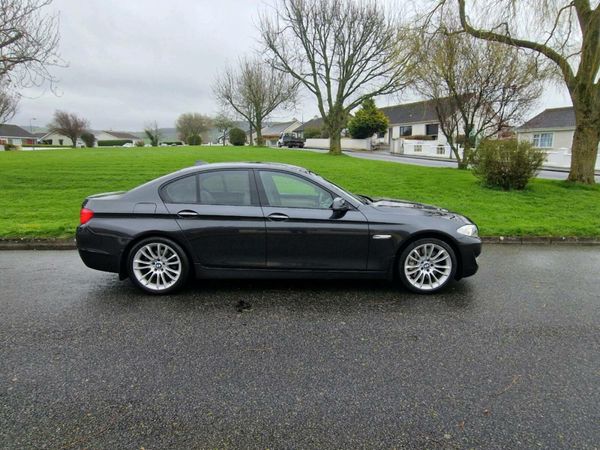 BMW 5-Series Saloon, Diesel, 2010, Grey