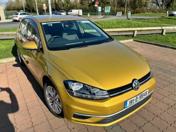 Volkswagen Golf Estate, Diesel, 2019, Yellow