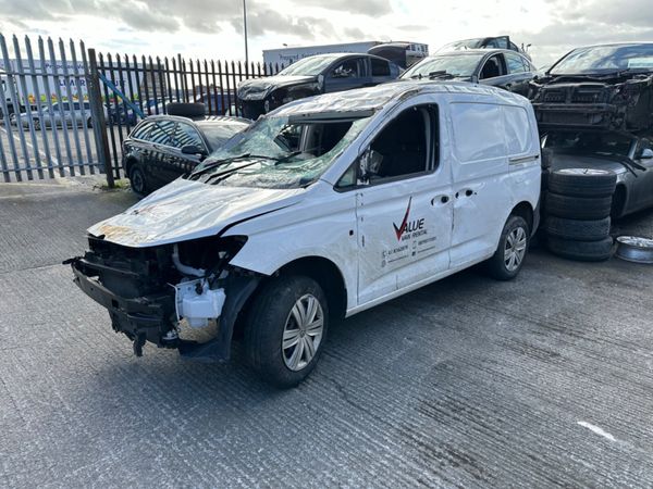 Damaged repairable 2024 volkswagen caddy