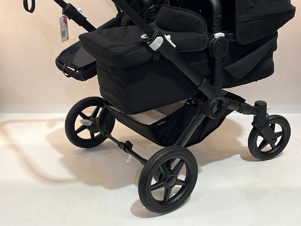 Bugaboo donkey shop done deal