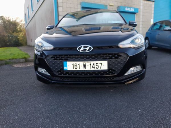 Hyundai i20 Hatchback, Petrol, 2016, Black