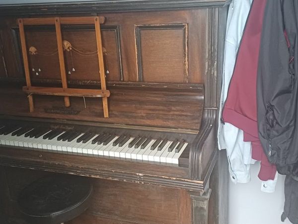 Done deal store pianos