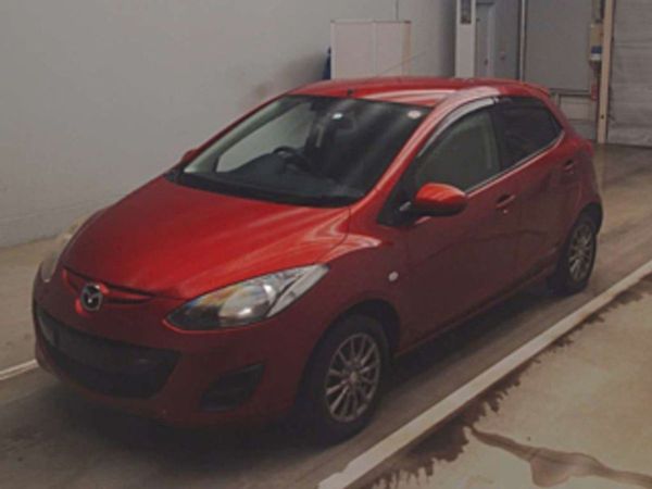Mazda Demio Hatchback, Petrol, 2014, Red