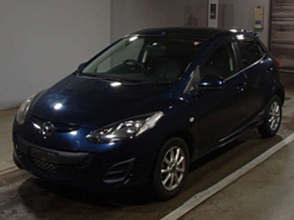 Mazda Demio Hatchback, Petrol, 2014, Blue
