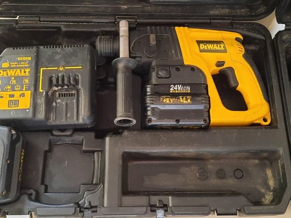 Dewalt dw005 deals hammer drill