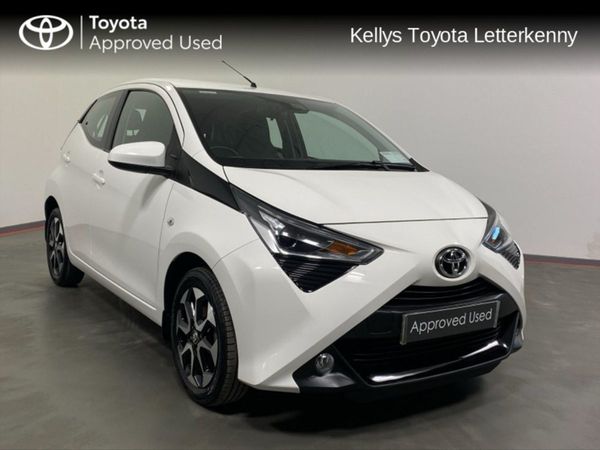 Toyota Aygo Hatchback, Petrol, 2021, White