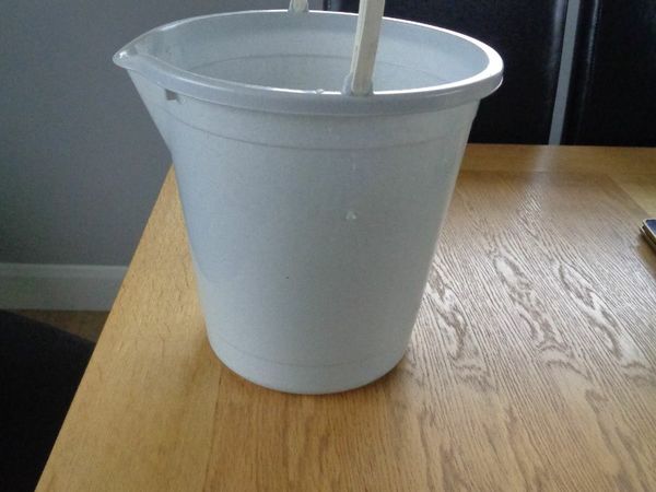 Plastic on sale buckets ireland