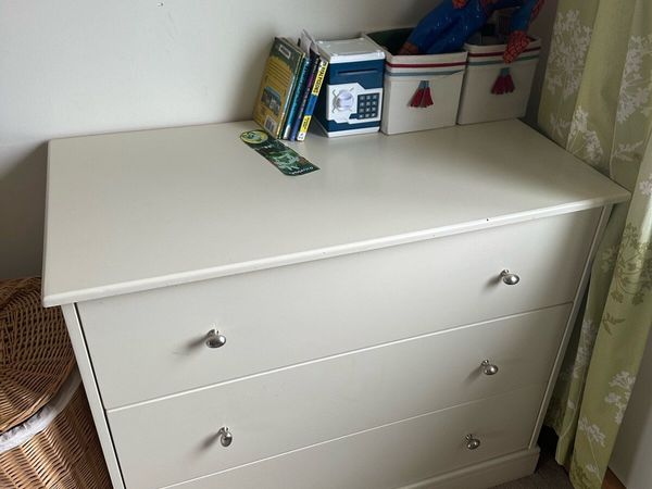 Tallboy set deals of drawers