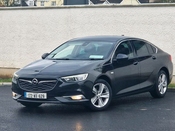 Opel Insignia Hatchback, Diesel, 2017, Black