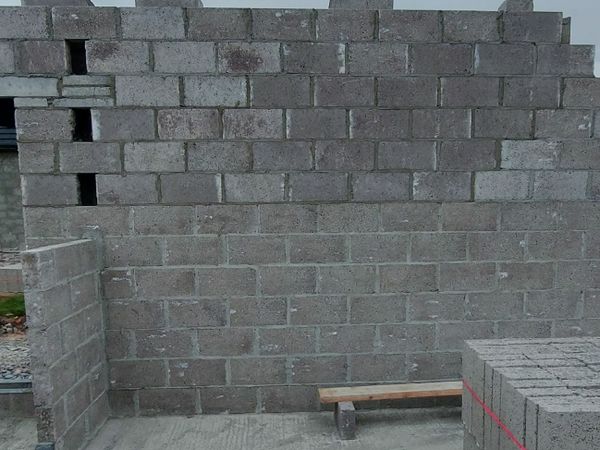 Blocklayer available for sale in Co. Kerry for €1 on DoneDeal