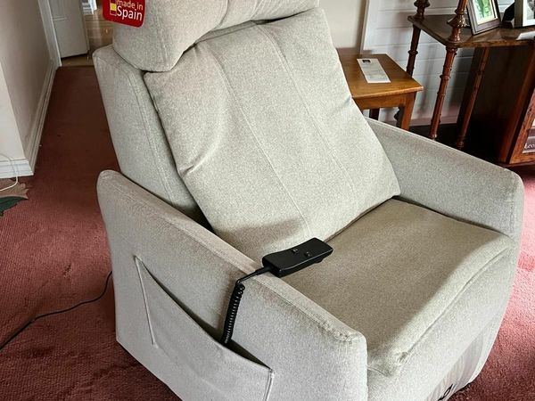 Donedeal deals recliner chairs