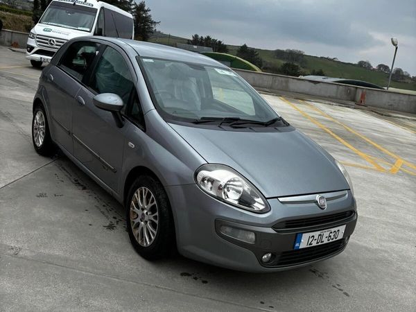 Fiat Punto Hatchback, Diesel, 2012, Grey
