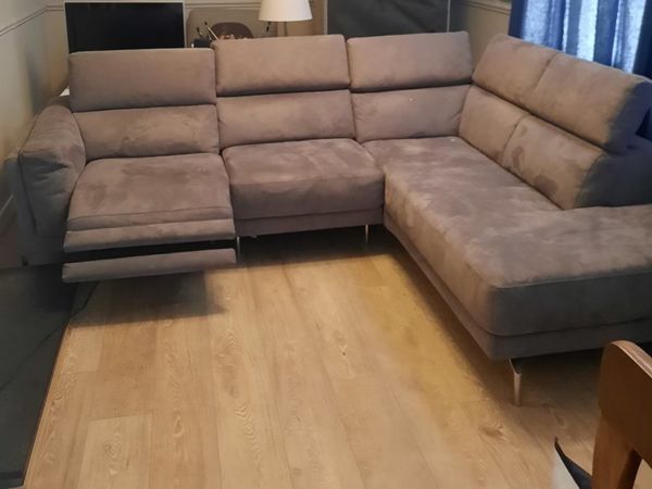 Done deal l 2024 shaped sofa