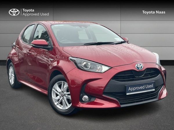 Toyota Yaris Hatchback, Hybrid, 2021, Red