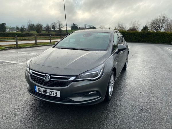 Vauxhall Astra Hatchback, Diesel, 2018, Grey