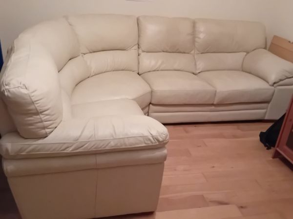 Donedeal leather clearance couch