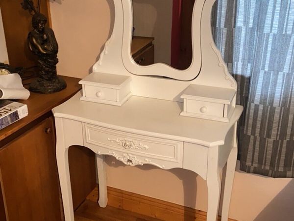 Done deal deals dressing table