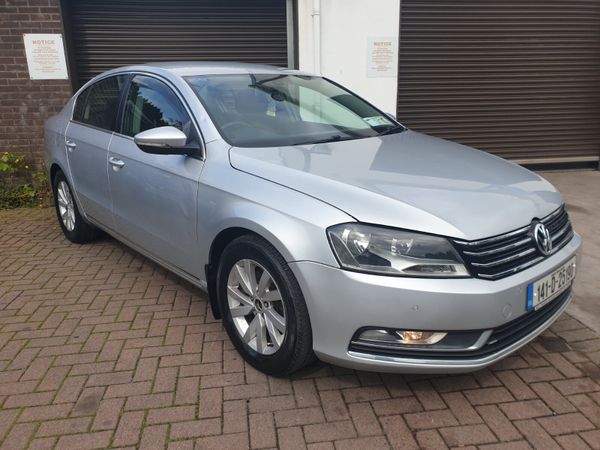 Volkswagen Passat Saloon, Diesel, 2014, Silver