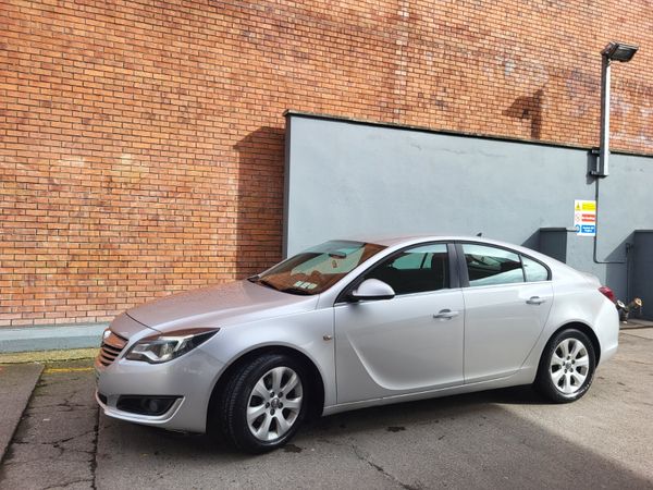 Opel Insignia Hatchback, Diesel, 2014, Silver