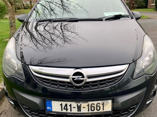 Opel Corsa Hatchback, Petrol, 2014, Black