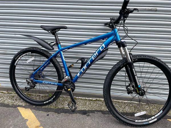 Blue carrera hot sale bike