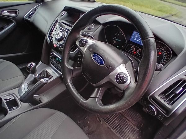 Ford Focus Hatchback, Diesel, 2014, Silver