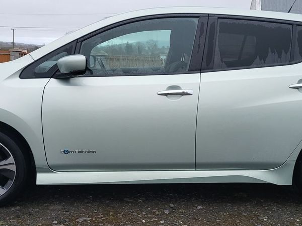 Nissan Leaf Hatchback, Electric, 2018, Grey