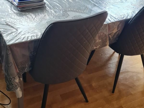 Donedeal dining deals table and chairs