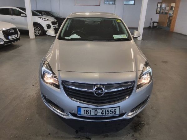 Opel Insignia Hatchback, Diesel, 2016, Silver