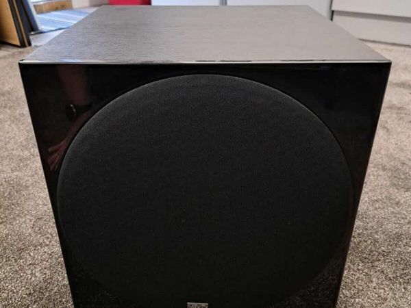 Sell used hot sale subwoofers and amp