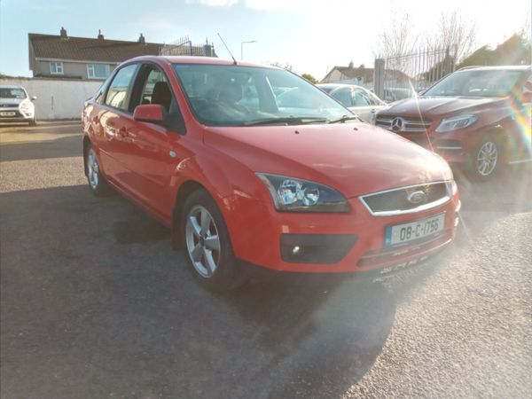 Ford Focus Saloon, Petrol, 2008, Red