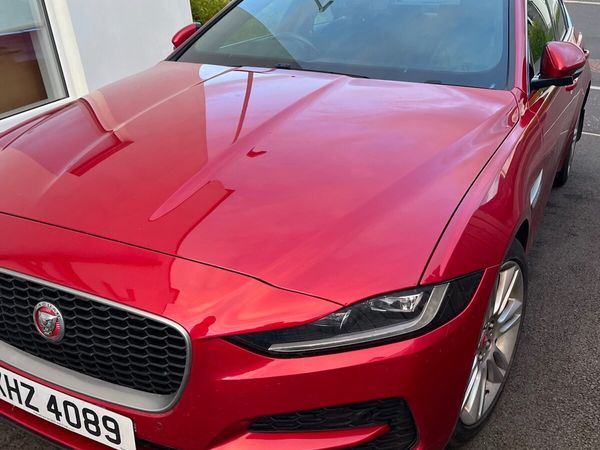 Jaguar XE Saloon, Diesel, 2019, Red