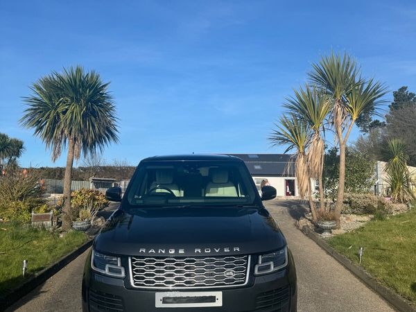Land Rover Vogue SUV, Petrol Hybrid, 2020, Grey