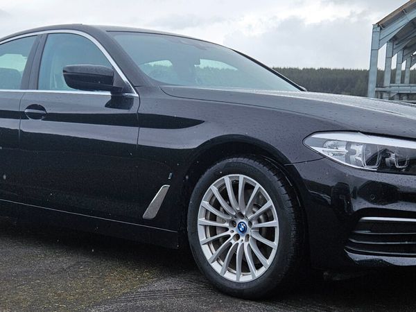 BMW 5-Series Saloon, Petrol Plug-in Hybrid, 2019, Black