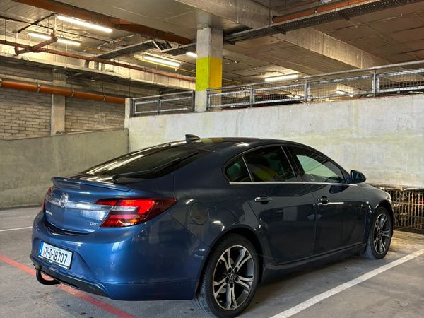 Opel Insignia Hatchback, Diesel, 2017, Blue
