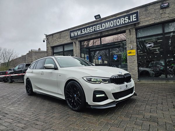 BMW 3-Series Estate, Petrol Hybrid, 2021, White