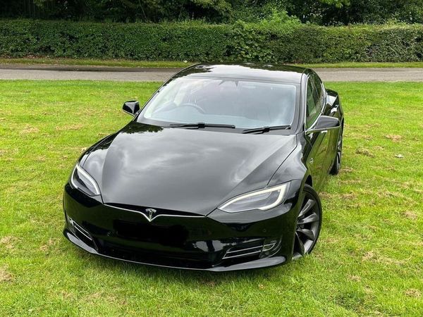 Tesla Model S Hatchback, Electric, 2016, Black