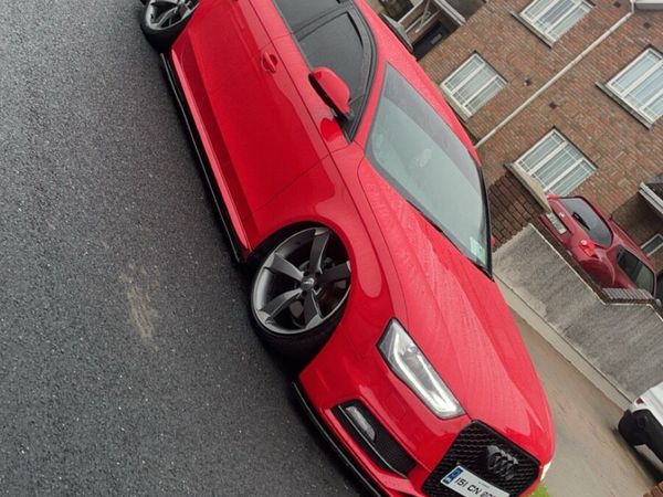 Audi A4 Saloon, Diesel, 2015, Red